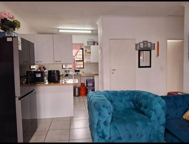 2 BEDROOM APARTMENT FOR SALE IN RYNFIELD